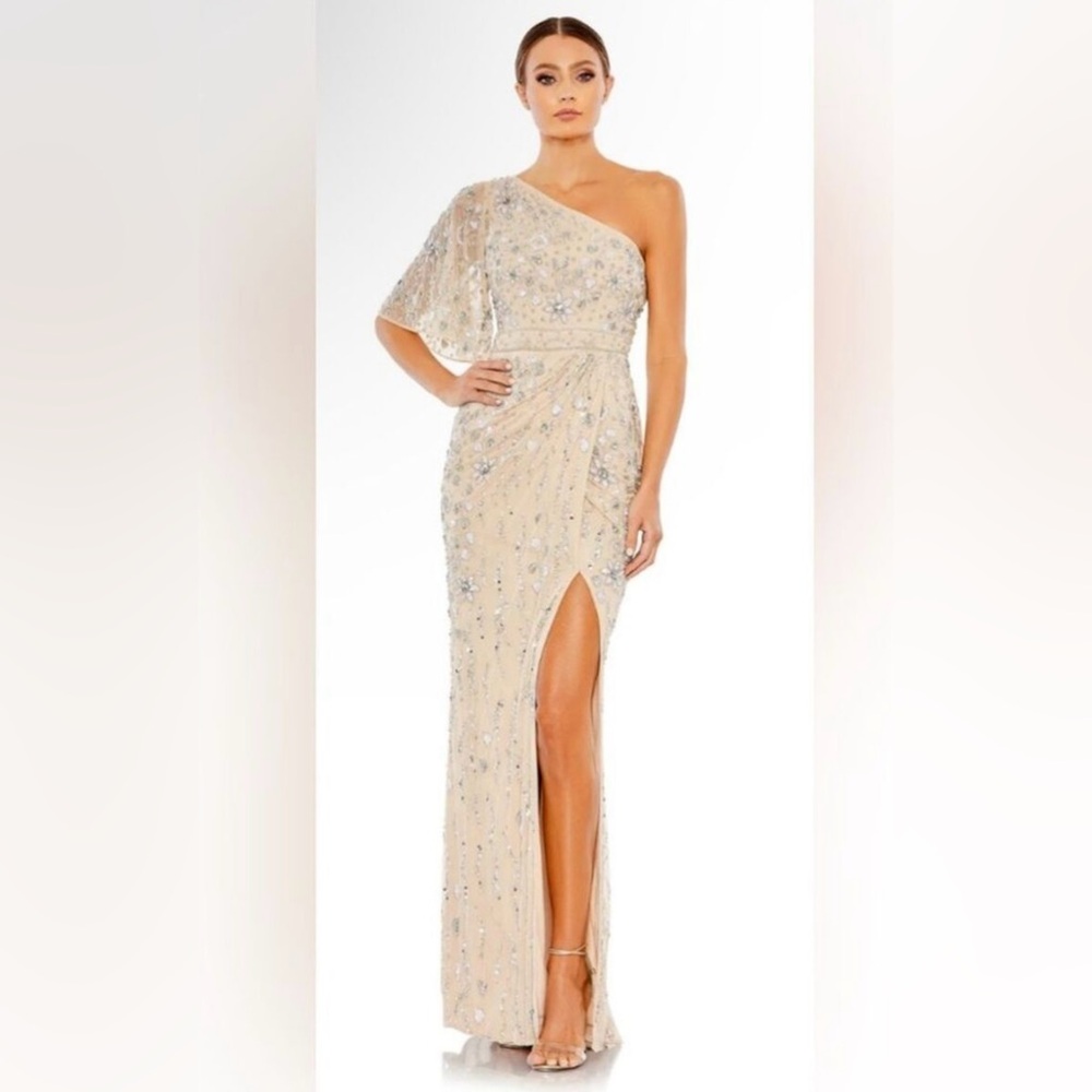 Mac Duggal Detailed elegant long gown